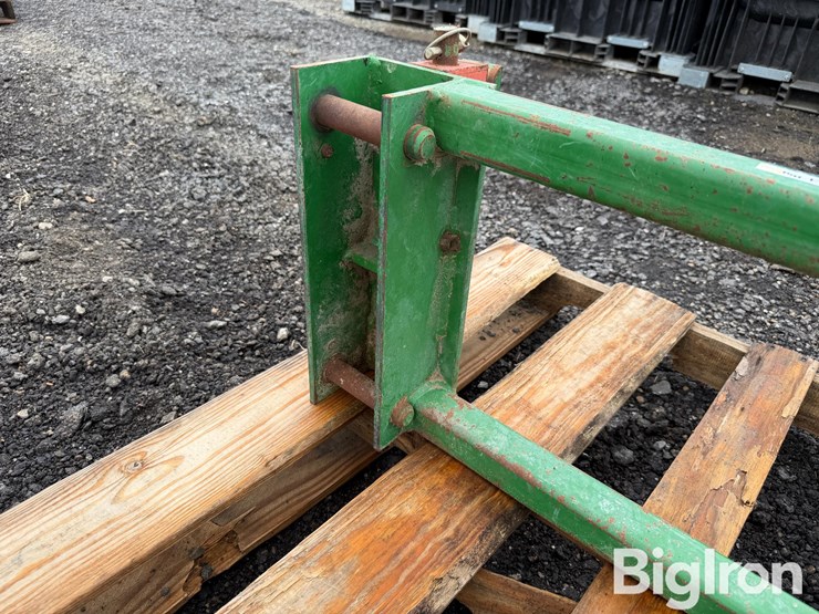 john-deere-148-image-13