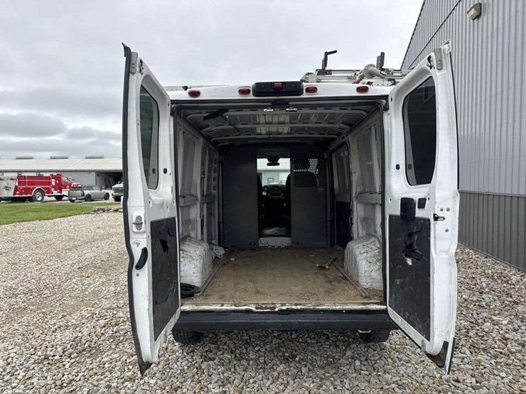 2019-dodge-1500-image-14