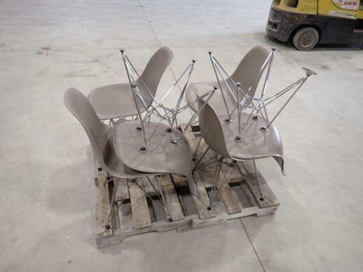 qty-of-(6)-chairs-image-1