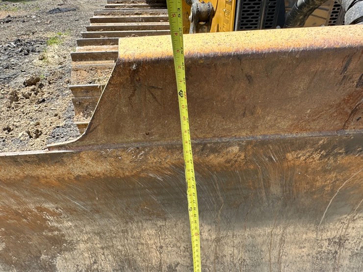 2022-deere-700l-image-31