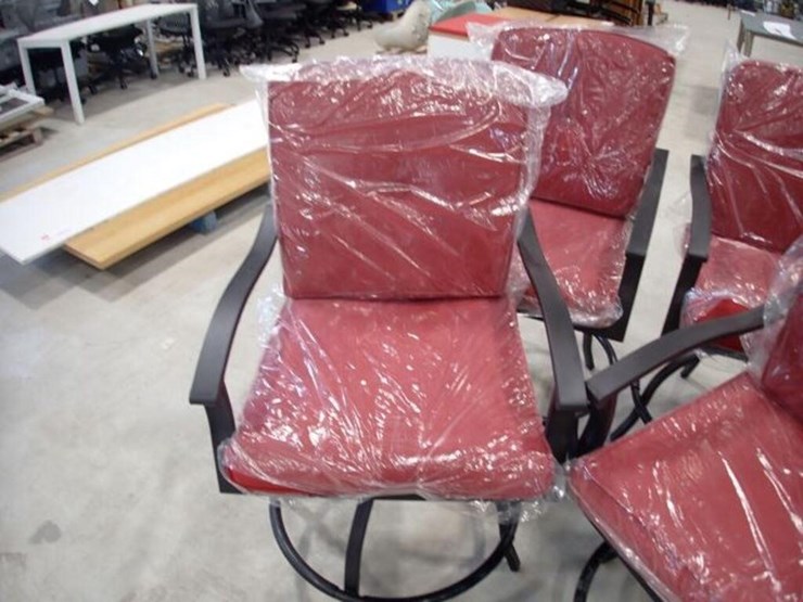 qty-of-(4)-metal-bar-chairs-image-8