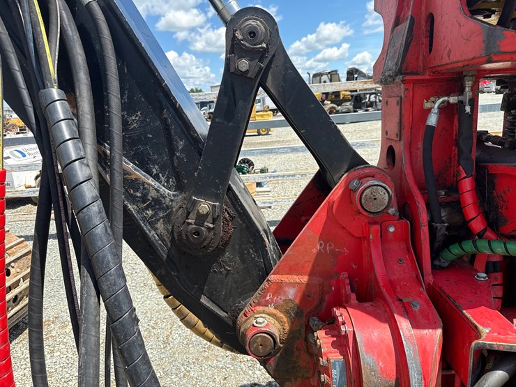 2014-caterpillar-501-image-41