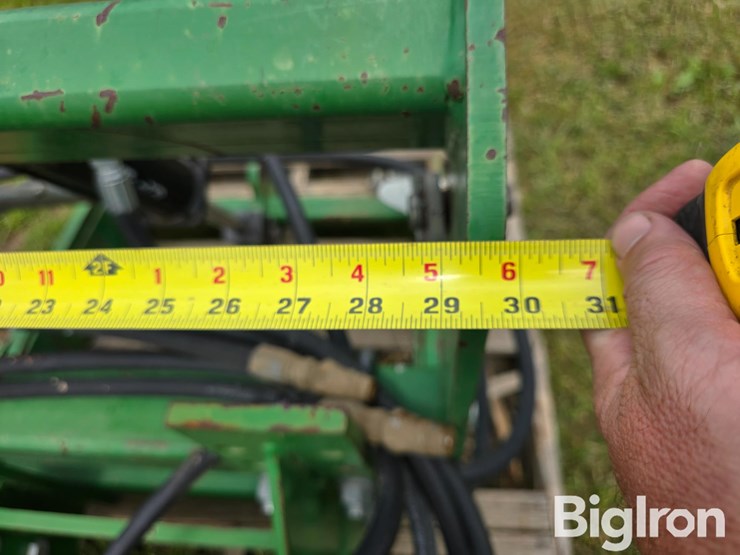 john-deere-8100-image-20