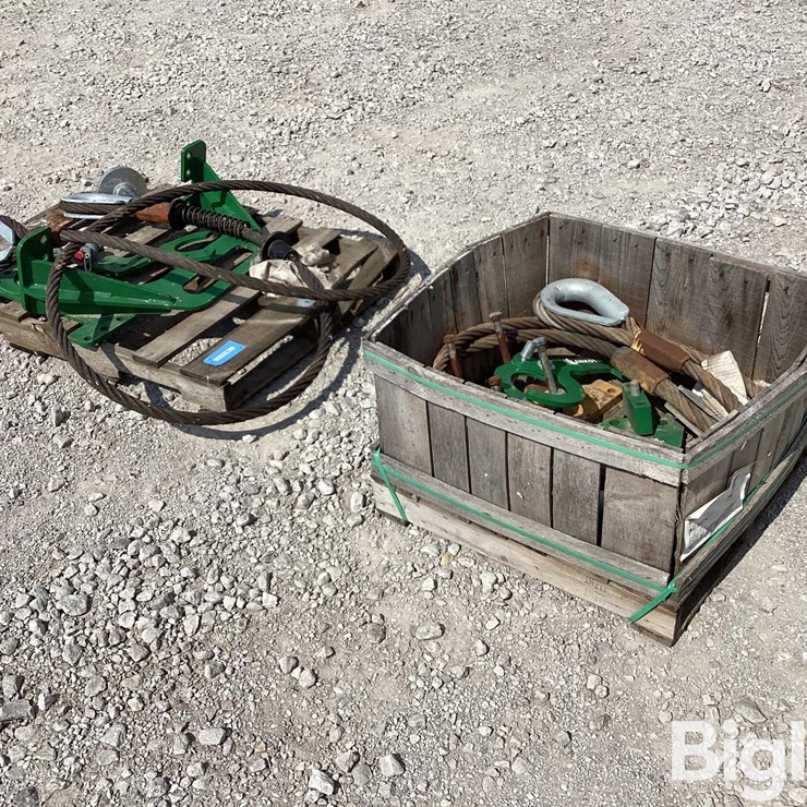 JOHN DEERE 2