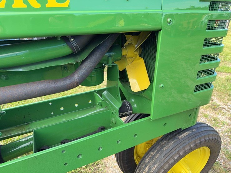 john-deere-model-b-image-19