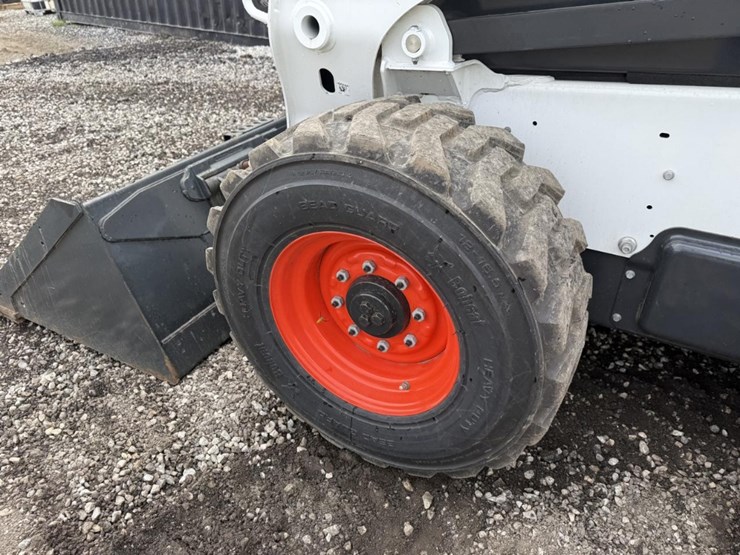 2024-bobcat-s650-image-16