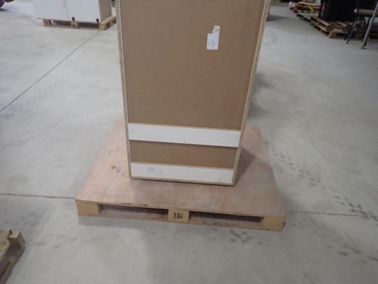 unused-qty-of-9-pc-mixed-white-shaker-kitchen-image-26
