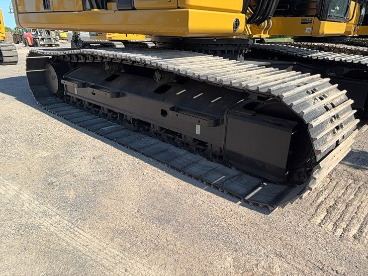 caterpillar-320gc-image-17