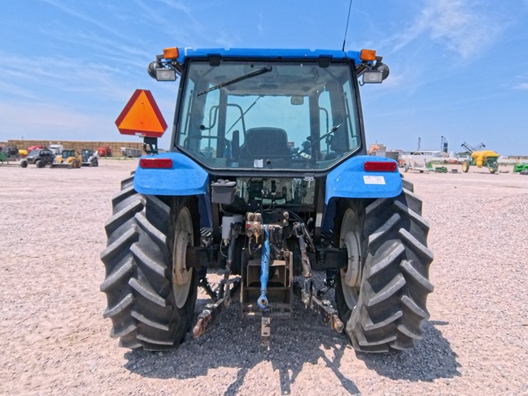 2004-new-holland-tl100a-image-4