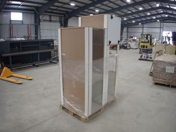 unused-qty-of-3-pc-heavy-duty-white-kitchen-base-image-6