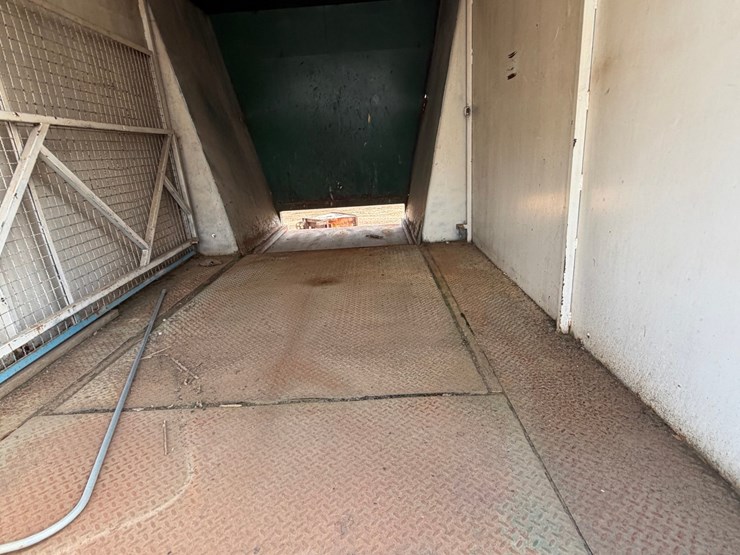 #1792-•-galbreath-gp275-carboard-compactor-image-22