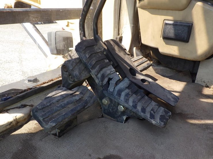 caterpillar-325l-image-41