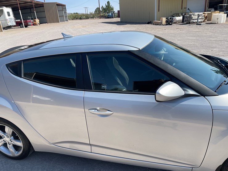 #154-•-2013-hyundai-veloster-(nm-title-in-delay)-image-18