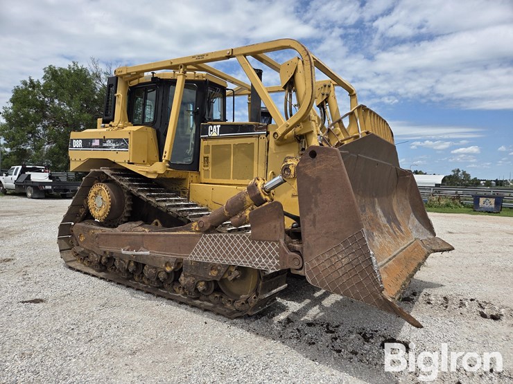 caterpillar-d8r-image-3