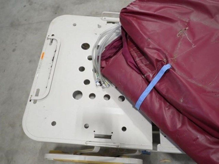 hill-rom-century-medical-bed-image-23