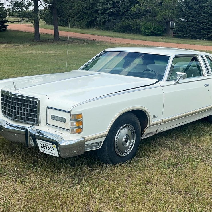 1976 Ford LTD Landau