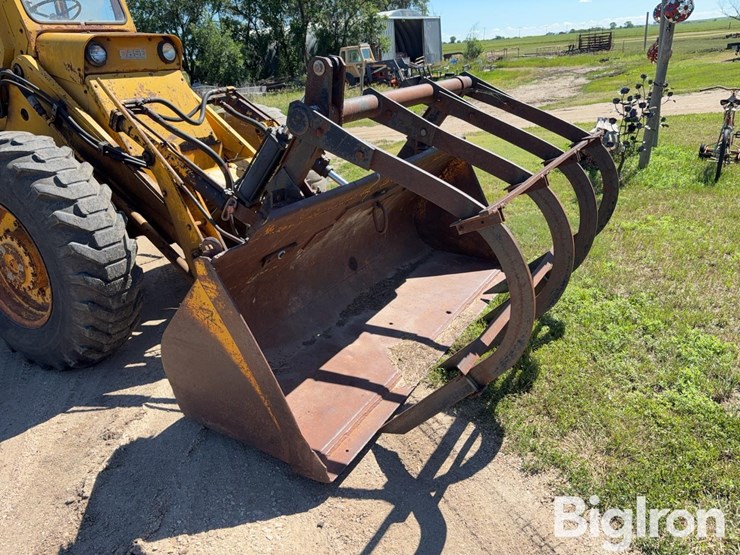 1966-case-w7g-wheel-loader-w/bucket-&-grapple-image-12
