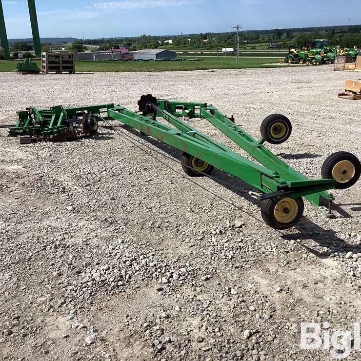 JOHN DEERE MODEL B