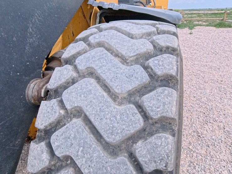 2006-deere-544j-image-25