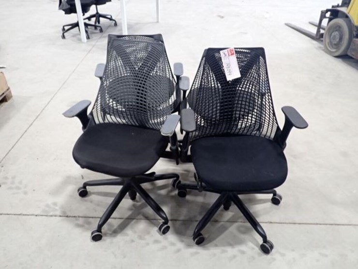qty-of-(4)-desk-chairs-image-1
