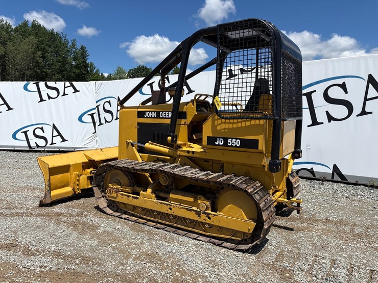 deere-550-image-3