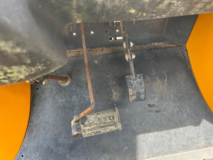 cub-cadet-big-country-image-22