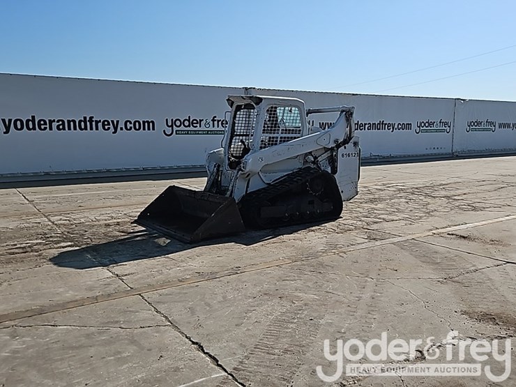 2021-bobcat-t64-image-2