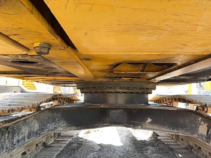 deere-230-lc-image-23