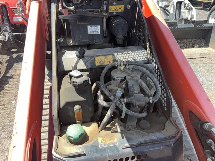 2021-kubota-scl1000-image-11