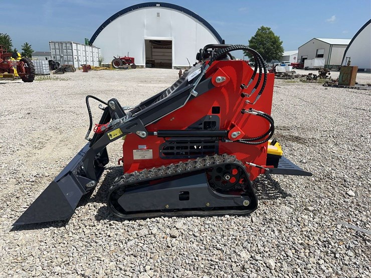 2026-zjg-zj-380-tracked-mini-skid-steer-loader-image-3