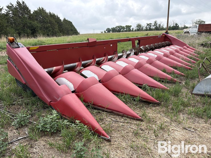 2005-case-ih-2212-image-2