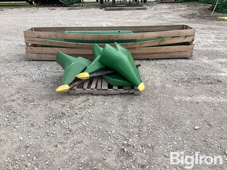 john-deere-12-image-11