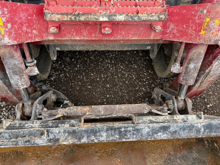 2020-takeuchi-tl12r2-image-10