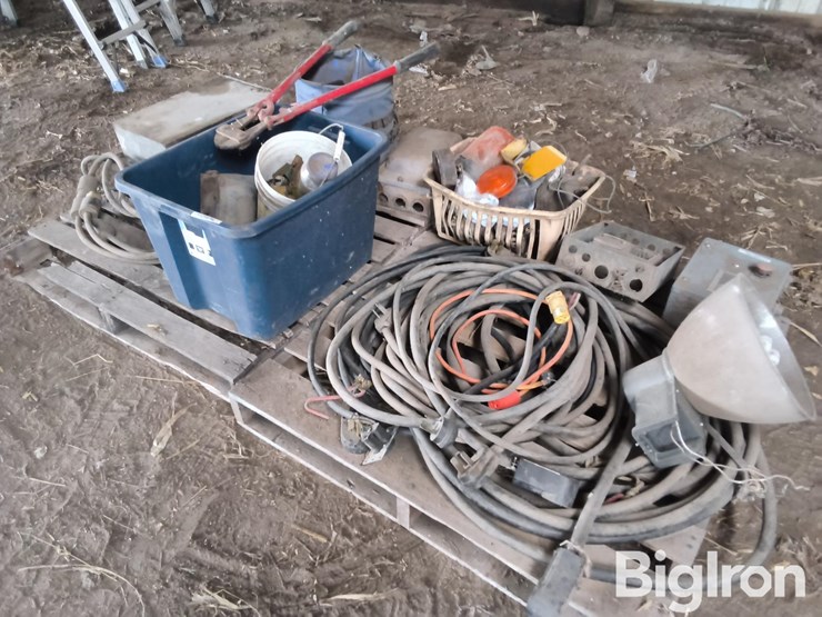 power-cords-&-misc-image-1