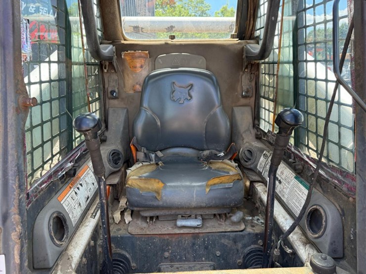 bobcat-t300-image-19