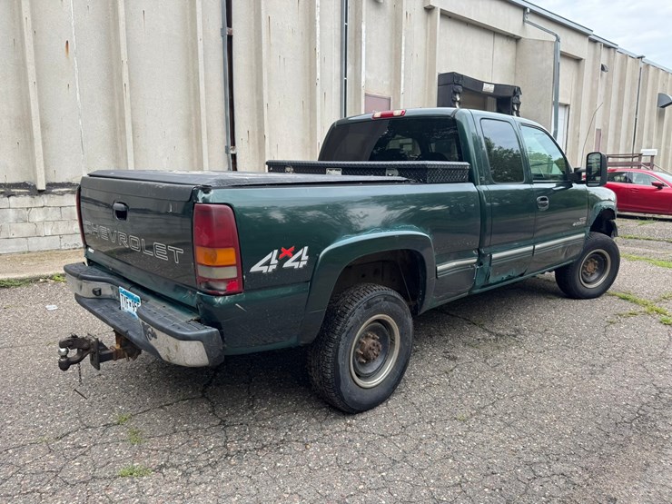 2002-chevrolet-2500hd-image-5