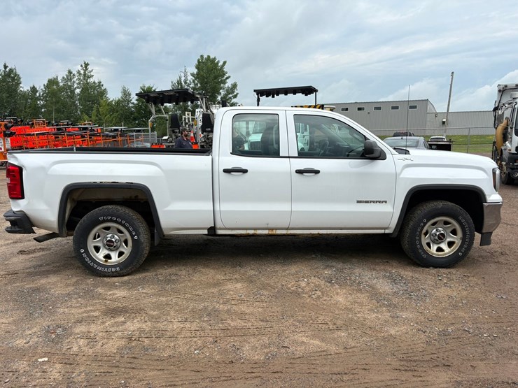 2016-gmc-1500-image-6