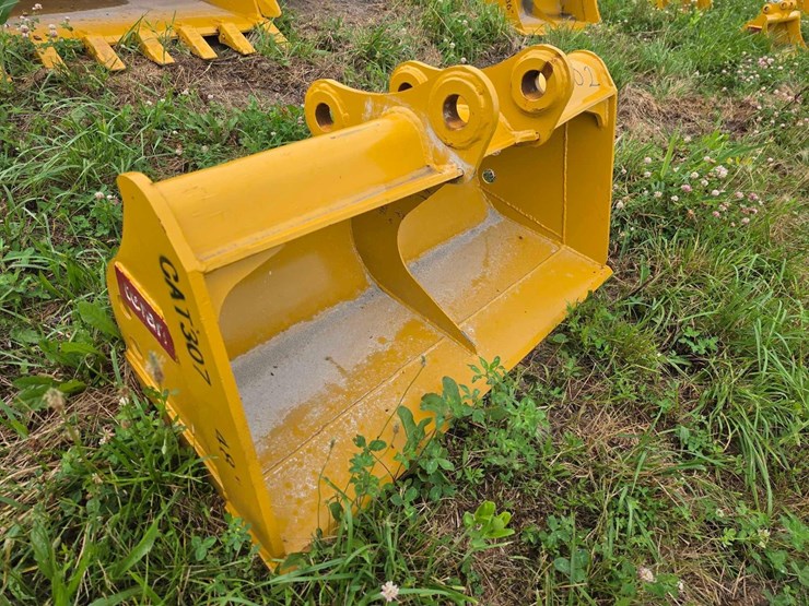 caterpillar-307-image-2