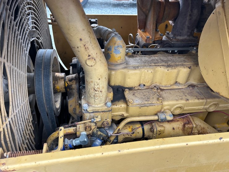 caterpillar-815a-image-27
