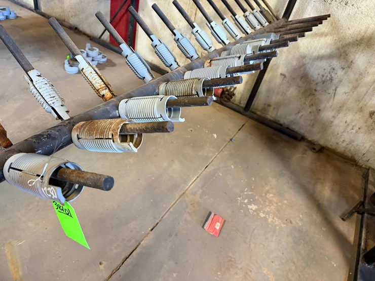 (9-x-$)-1230-spear-grapples-image-2