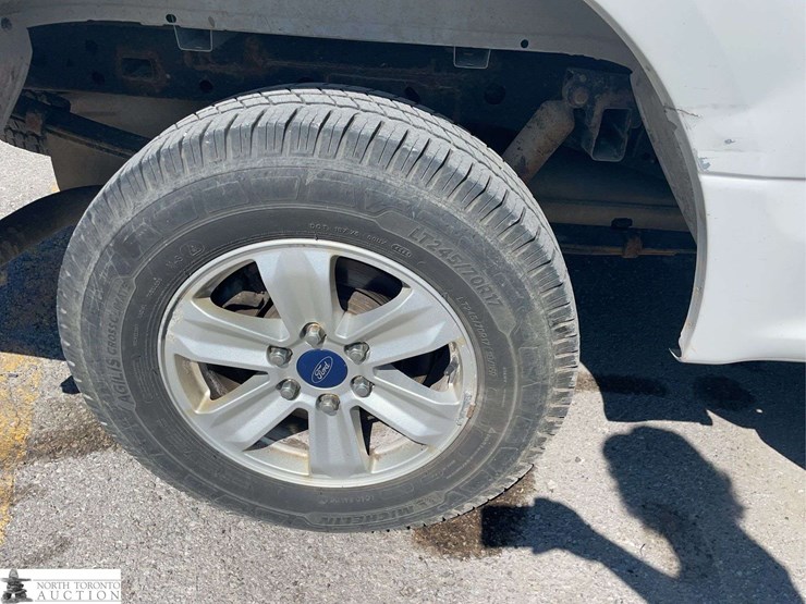 2017-ford-f150-image-22