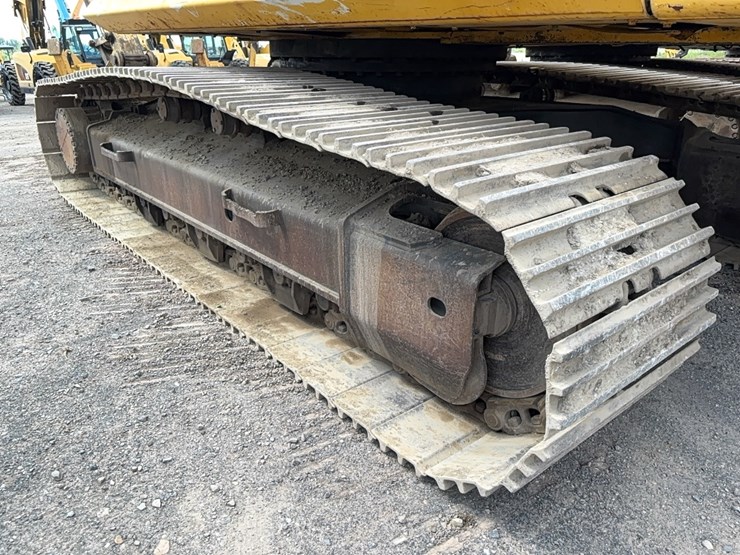 komatsu-pc270-lc-7-image-21