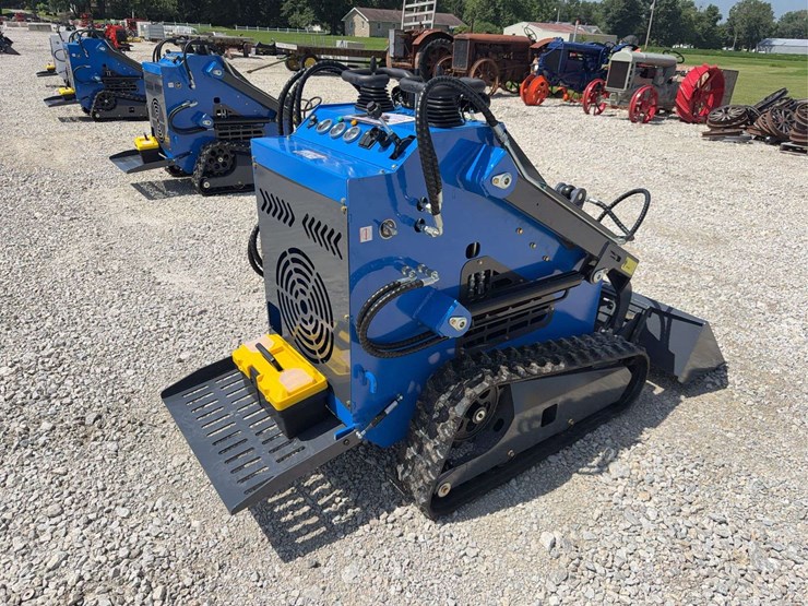 2026-zjg-zj-380-tracked-mini-skid-steer-loader-image-6