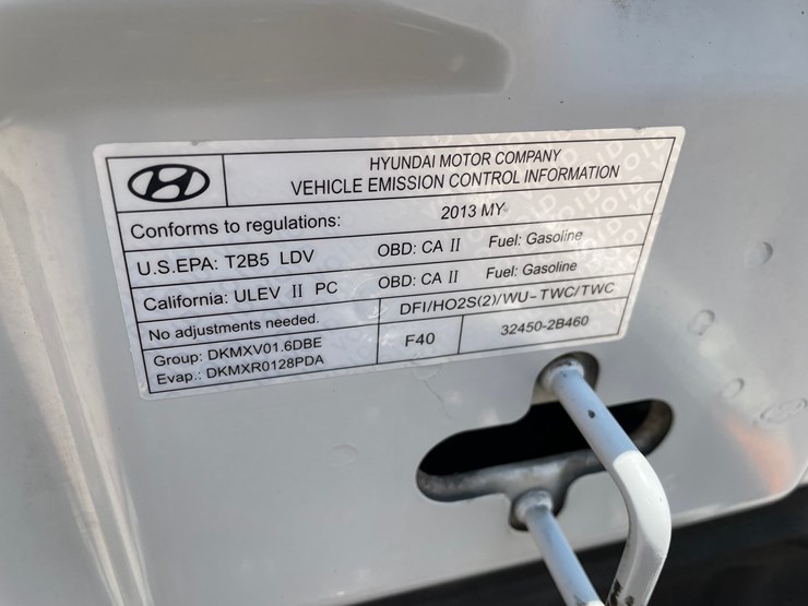 #154-•-2013-hyundai-veloster-(nm-title-in-delay)-image-34