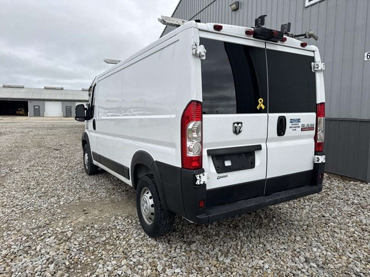 2019-dodge-1500-image-2