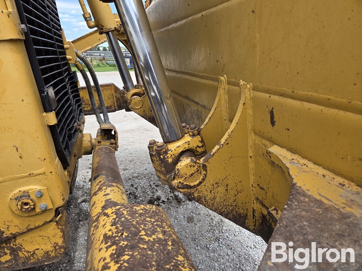 caterpillar-d8r-image-17