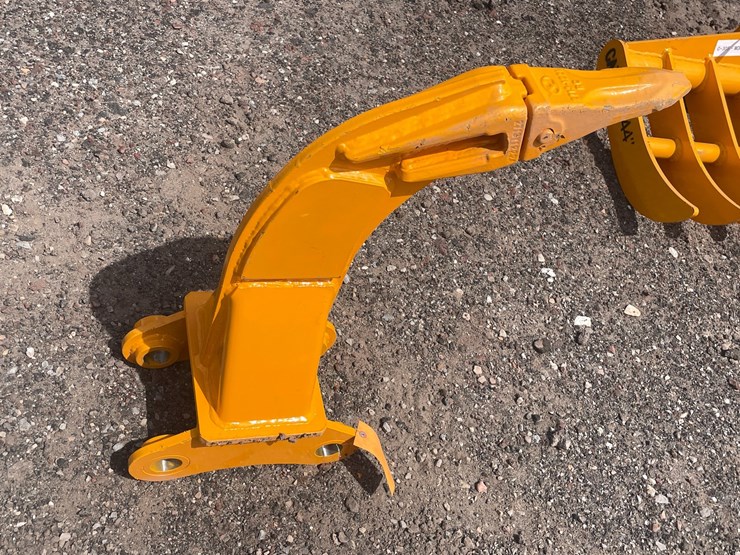 caterpillar-305-image-3