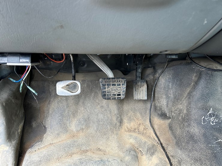 ford-f750-image-46