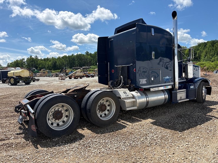 2000-peterbilt-377-image-5