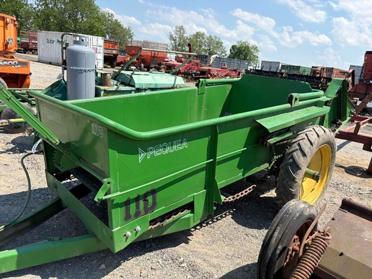 pequea-110-manure-spreader-image-4